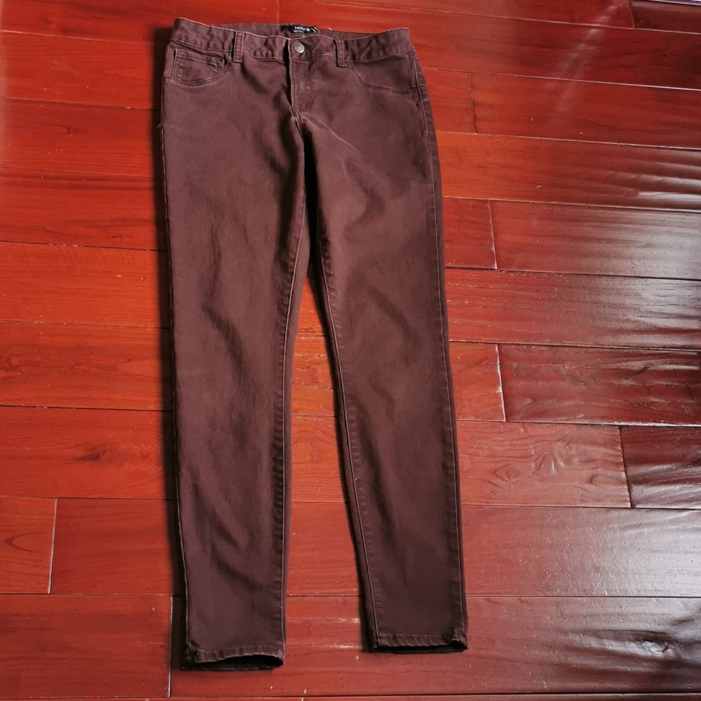 Harlow Mid Rise Maroon Jeans